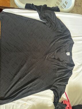 Sew In Love Black Textured V-Neck Women's Blouse